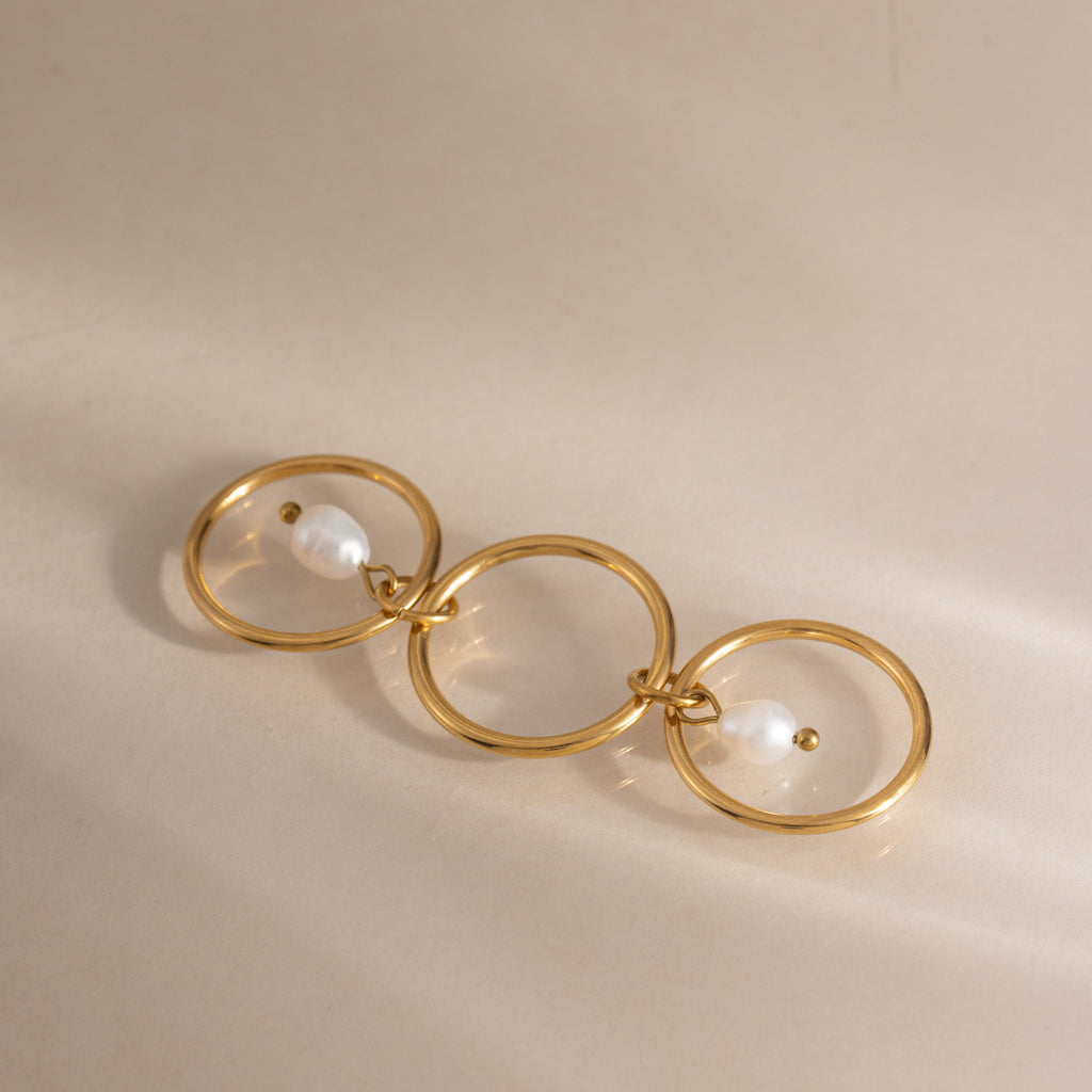 Damen Offenes Armreif mit eleganten Perlenakzenten und hochwertigem Edelstahl Shop Nory