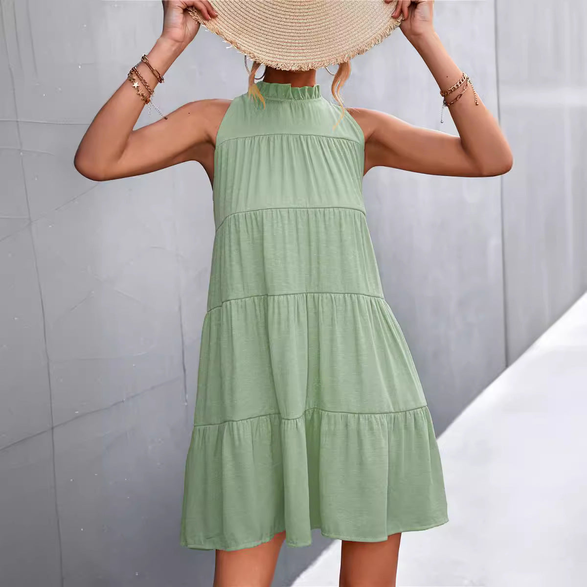 Damen Sommerliches Halterkleid mit Rüschen und schwingendem Rock Shopnory