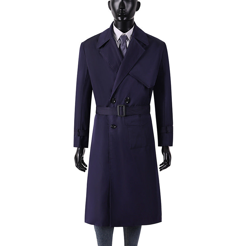 Herren Langmantel im Trenchcoat-Stil mit Sturmklappe, asymmetrischen Taschen und klassischem Revers Shop Nory