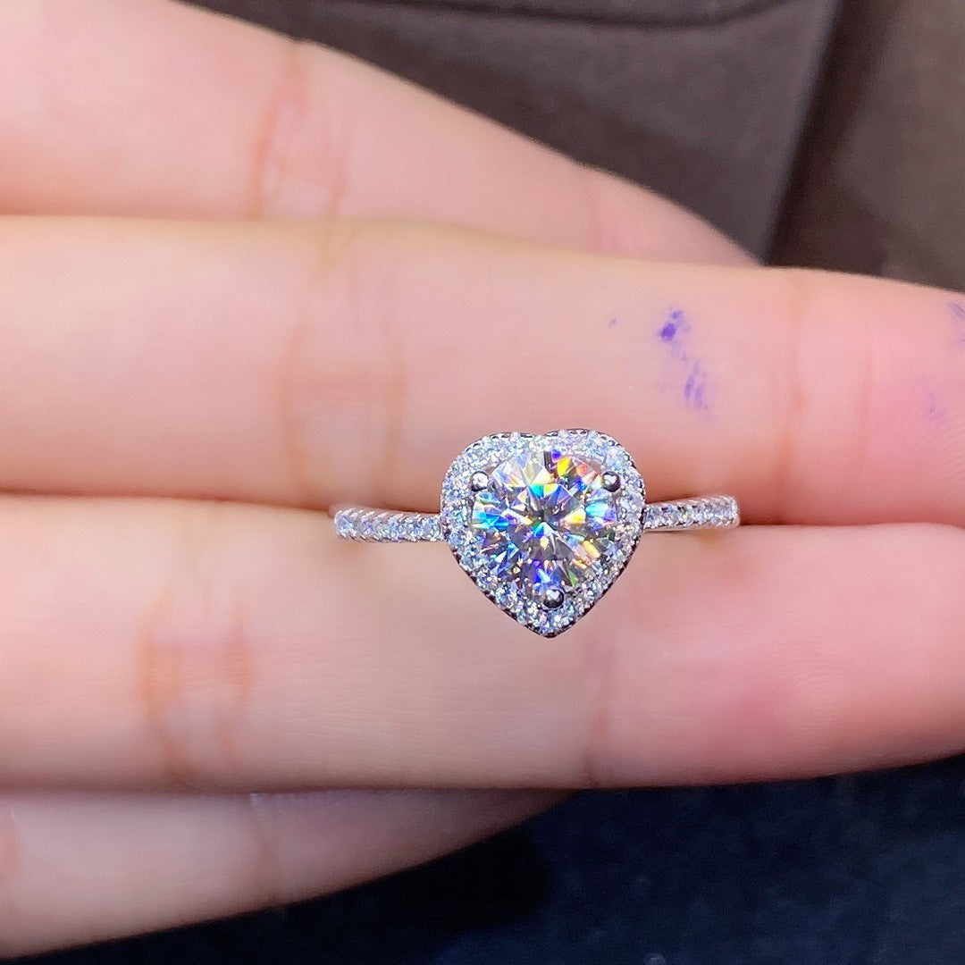 Damen herzförmiger Schmuckring mit funkelndem Zirkonia Shop Nory