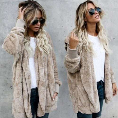 Damen Kuschelige Teddy‑Fleece‑Cardigan mit Kapuze, Oversize‑Schnitt und aufgesetzten Taschen Shop Nory