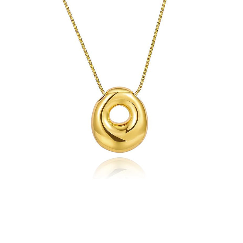 Damen Halskette mit skulpturalem Anhänger und feinem Gliederdesign Shop Nory