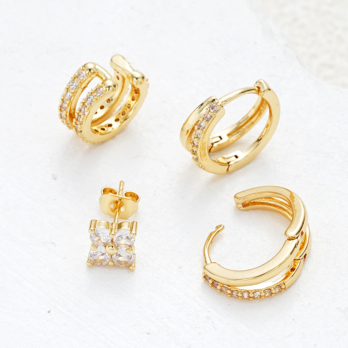 Damen Ohrringe-Set mit funkelnden Zirkonia und modernem Design Shop Nory
