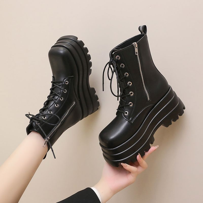 Damen Chunky-Stiefel mit trendiger Plateausohle und Schnürung