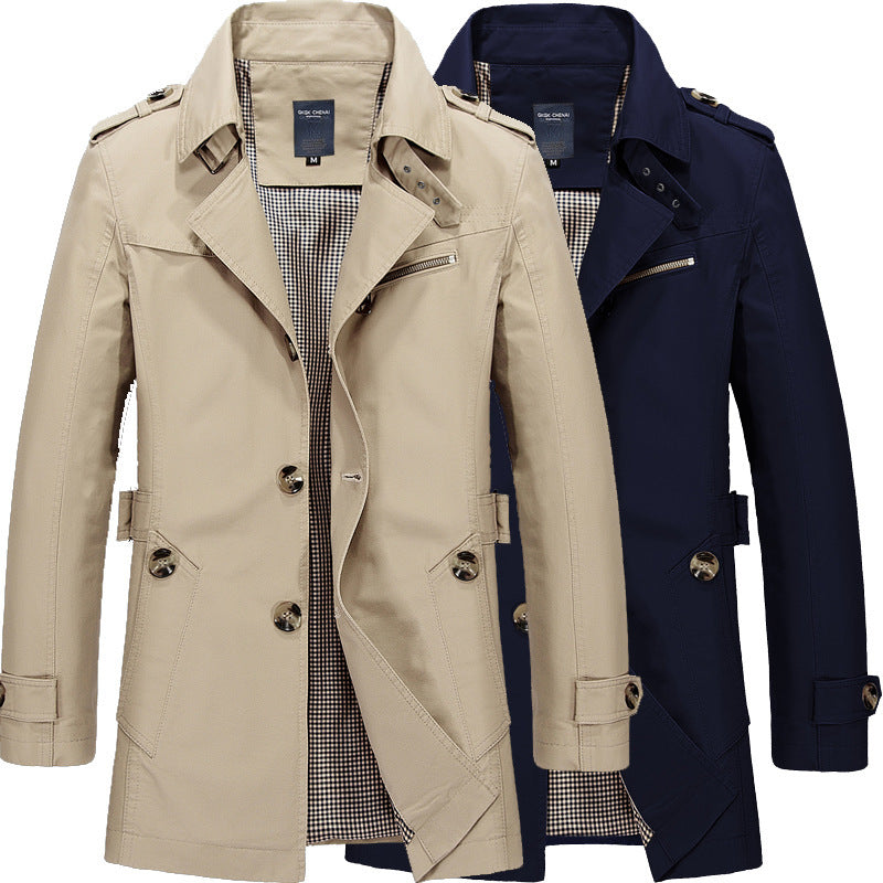 Herren Kurzer Doppelreihiger Trenchcoat mit Reverskragen, Schulterklappen und karierter Innenfütterung Shop Nory
