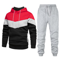 Rot dreifarbig mit grauer Hose
