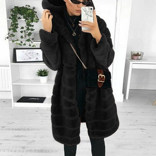 Damen Kapuzen‑Kunstpelz‑Mantel mit gesteppter Paneelstruktur Shop Nory