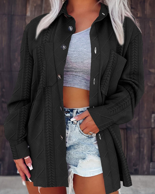 Damen Oversize Strick‑Hemdjacke mit Zopfstrick, Brusttasche und Knopfleiste Shop Nory