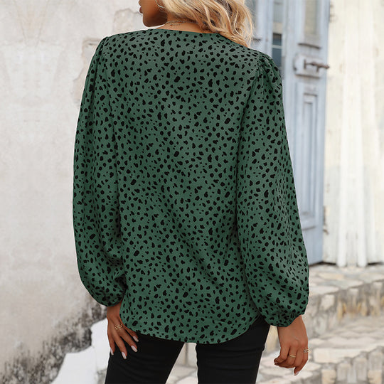 Damen Leichte Viskose-Bluse mit V‑Ausschnitt, elastischen Manschetten und Animal‑Print Shop Nory