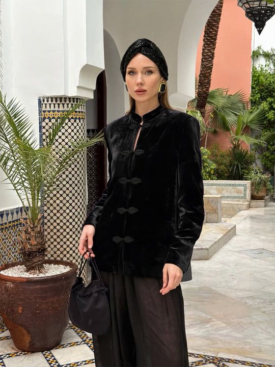 Damen Samtjacke mit Mandarin-Kragen und dekorativen Knotenverschlüssen Shop Nory