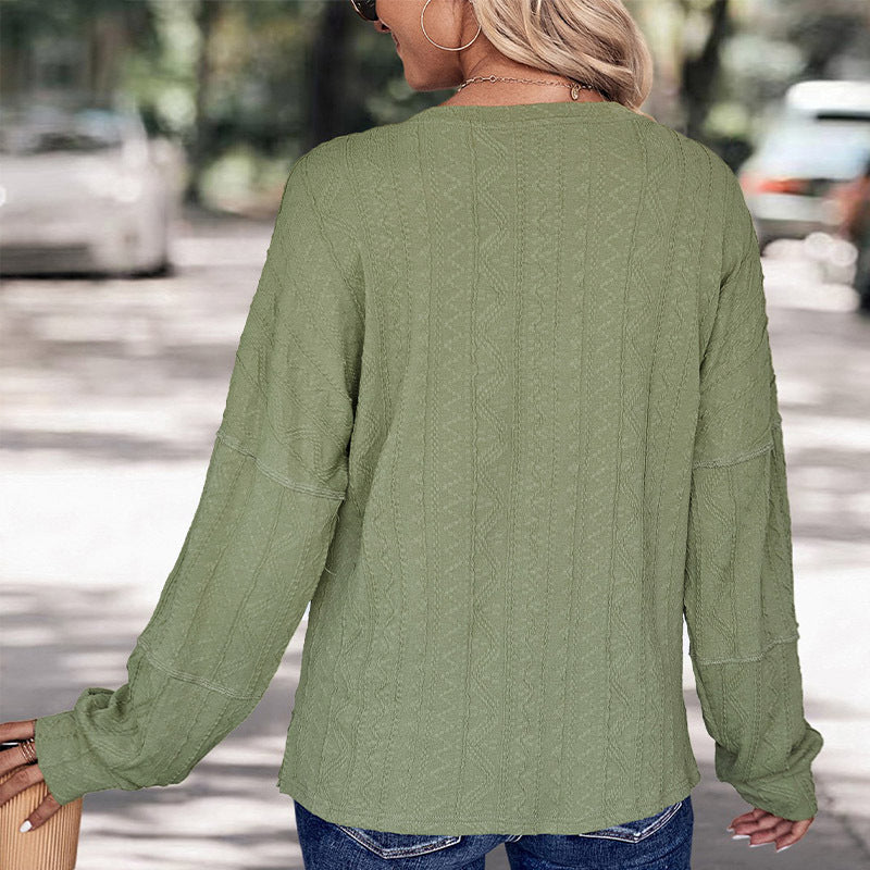 Damen Gestricktes Longsleeve mit Knopfleiste, Zopfmuster und legerer Passform Shop Nory