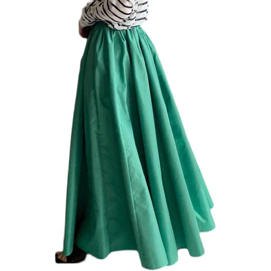 Damen Eleganter Teller‑Maxirock mit hohem Bund, versteckten Eingrifftaschen und verstärktem Saum Shop Nory