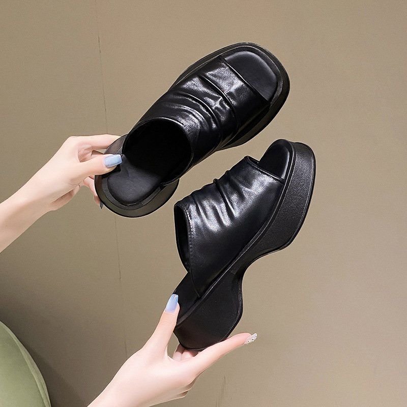 Damen Gepolsterte Plateau-Mules mit gerafftem Obermaterial und ergonomischer Komfortsohle Shop Nory