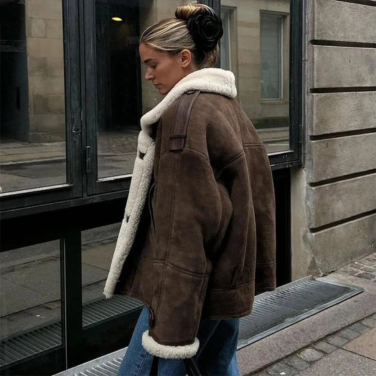 Damen Warme Lammfelljacke mit bequemem Schnitt