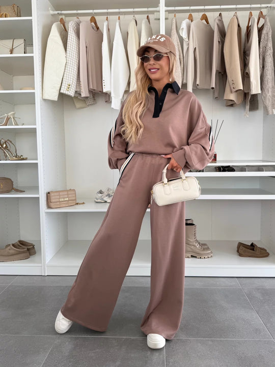 Damen modisches Relax-Set mit Polokragen, markanten Paspelstreifen und weitem Palazzo-Jogger Shop Nory