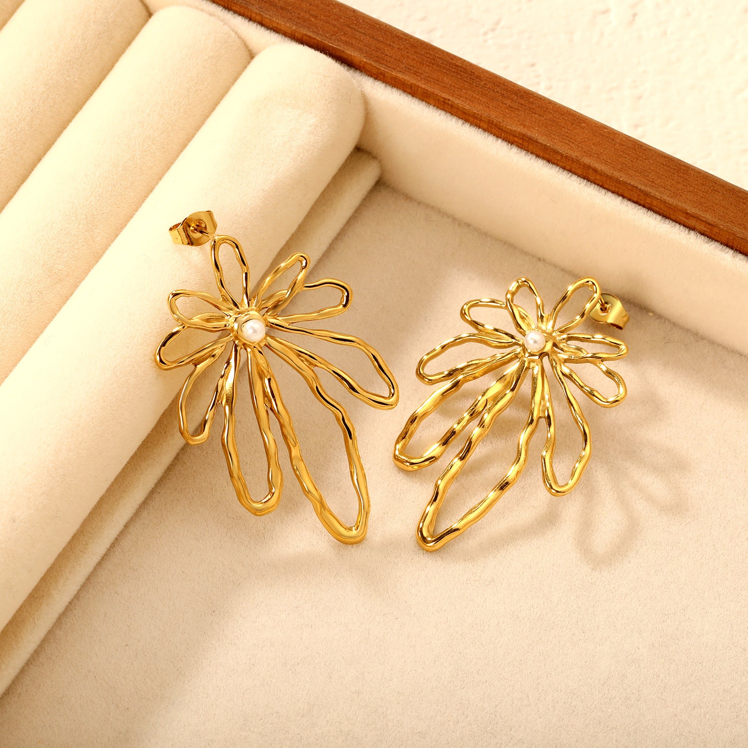 Damen Zierliche Blumen-Ohrstecker aus hochwertigem Edelstahl Shop Nory