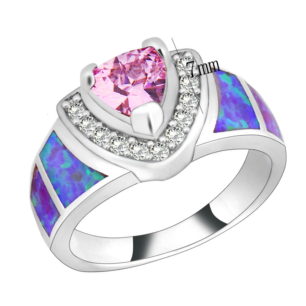 Damen Ring mit kunstvollem Design aus schimmerndem Opal und funkelnden Zirkonia Shop Nory