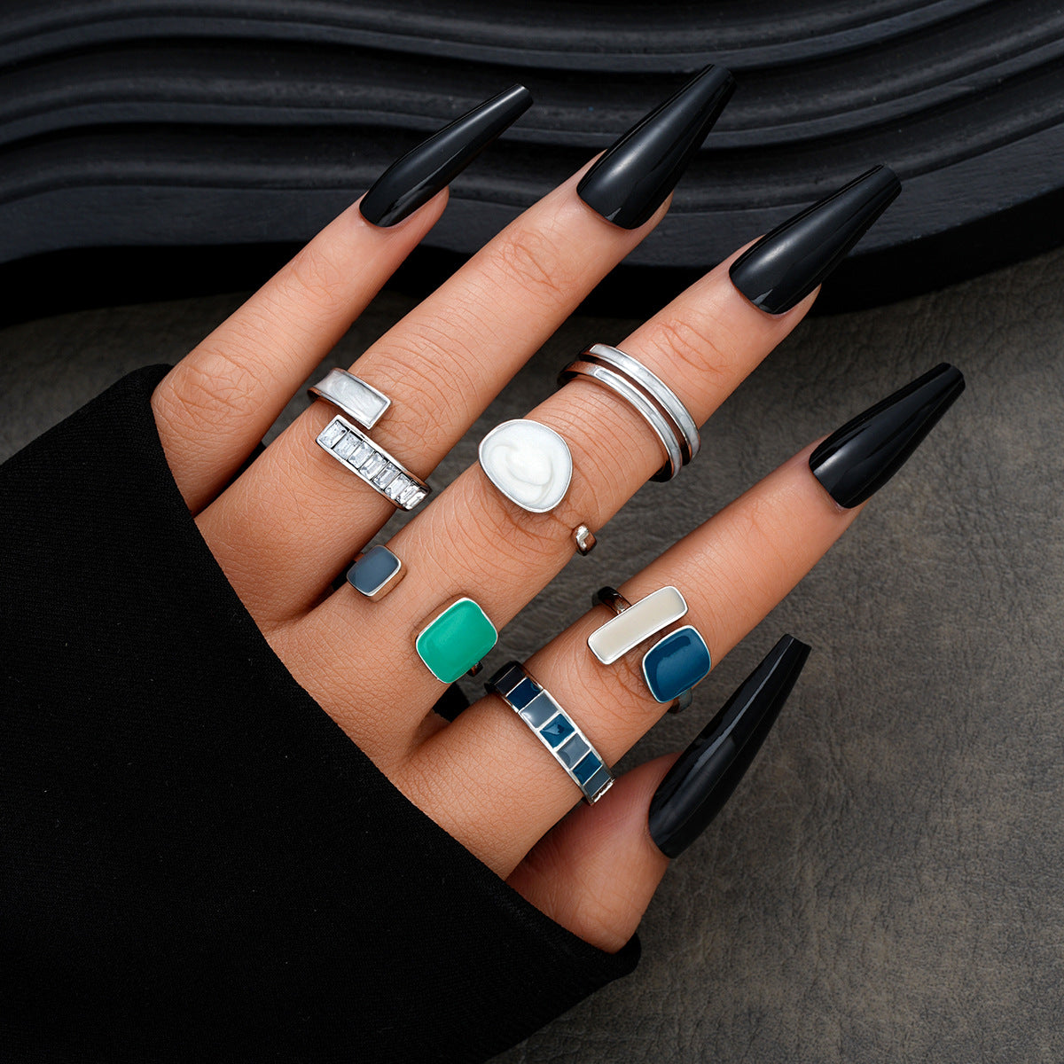 Damen Ring-Set mit modernen, geometrischen und kunstvollen Designs Shop Nory
