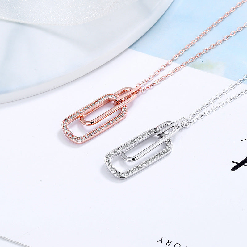 Damen Halskette mit doppelt verschlungenem Design und funkelnden Akzenten Shop Nory