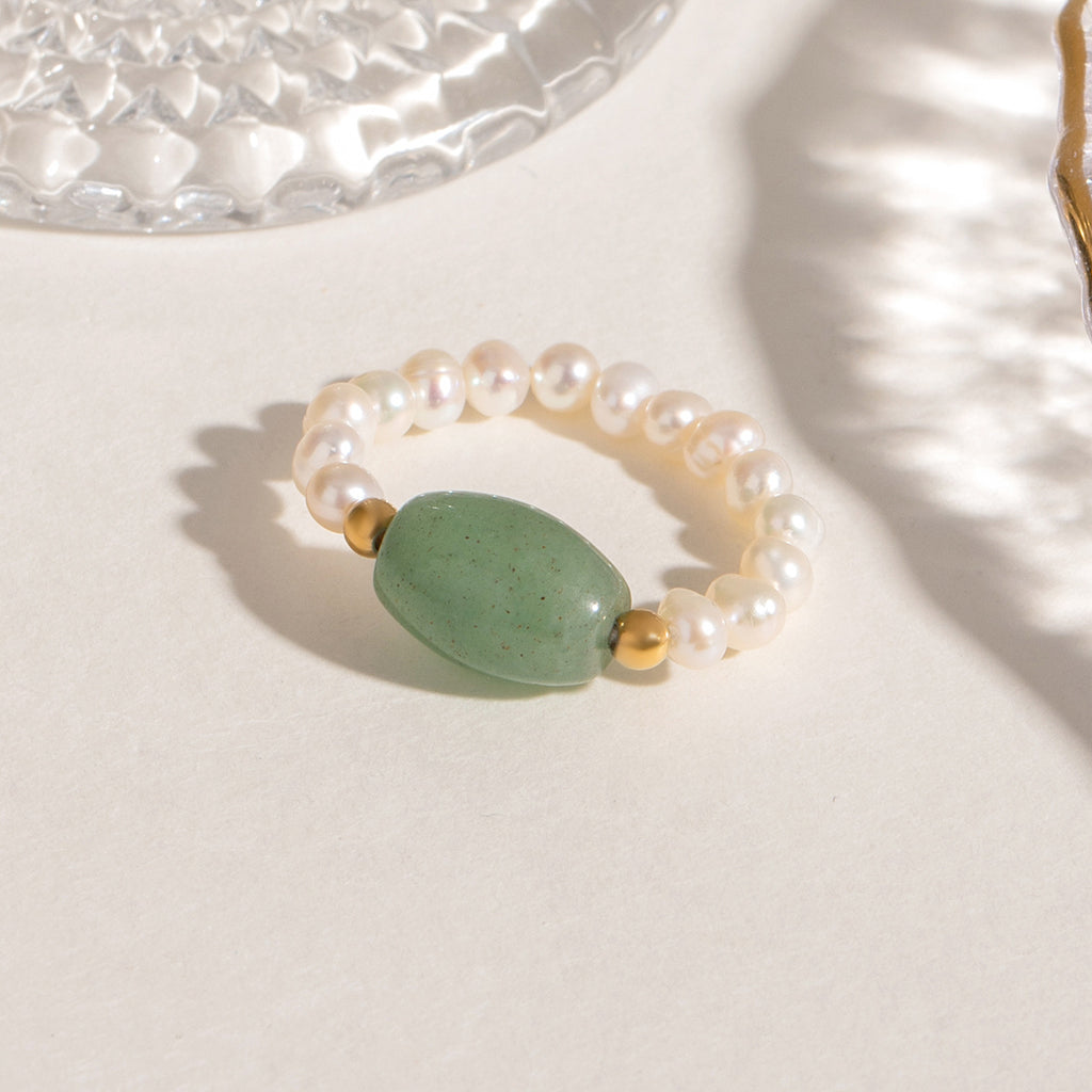 Damen elastisches Armband mit Perlen und grünem Jade-Element Shop Nory