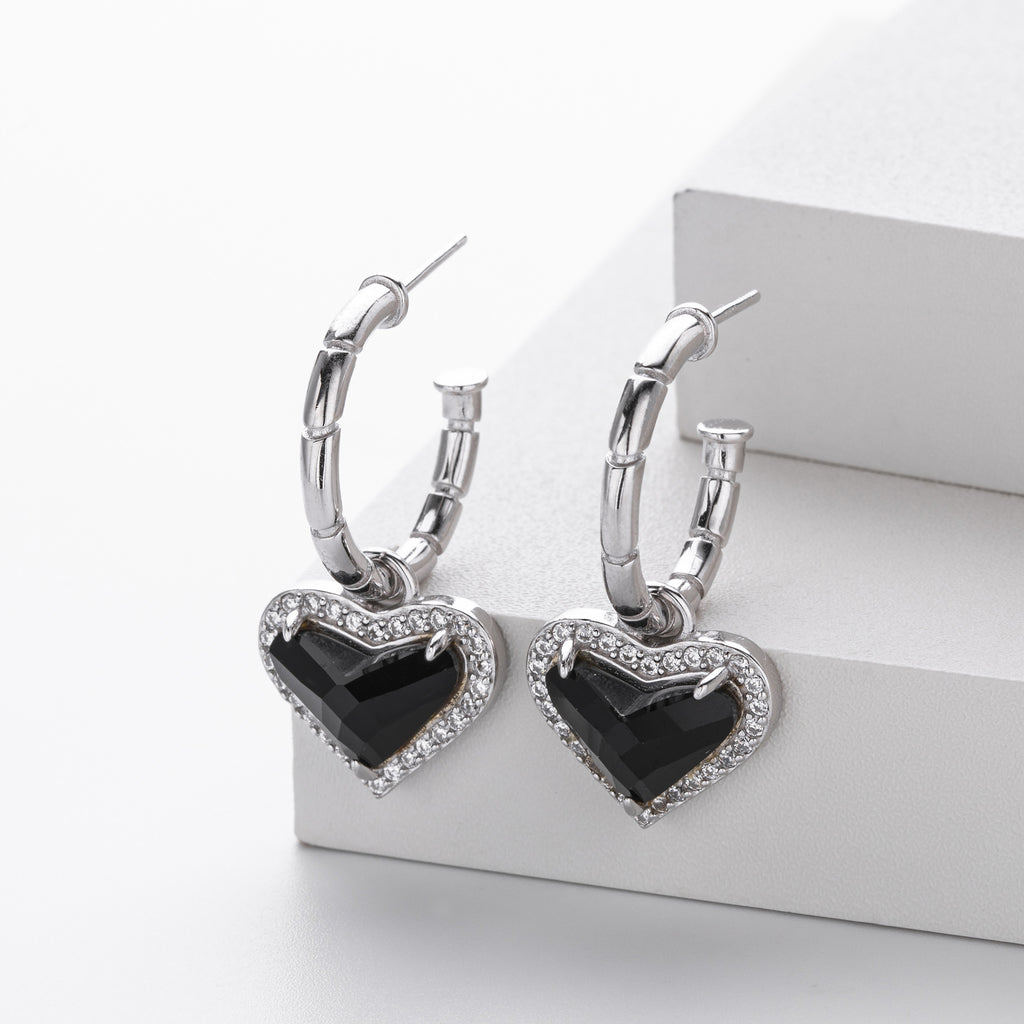Damen Creolen mit herzförmigem Zirkon-Anhänger und goldfarbener Beschichtung Shop Nory