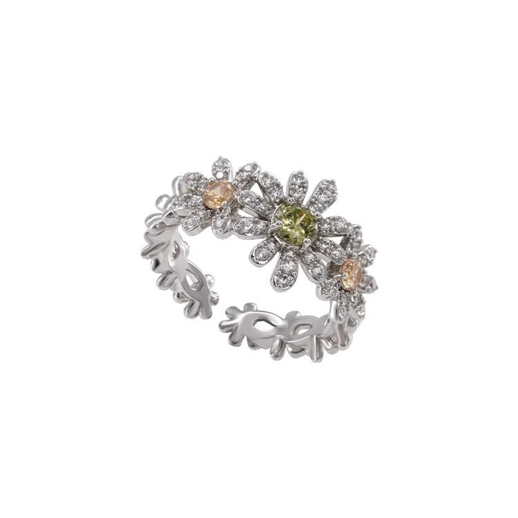 Damenring mit floralen Elementen und funkelndem Zirkonia Shop Nory