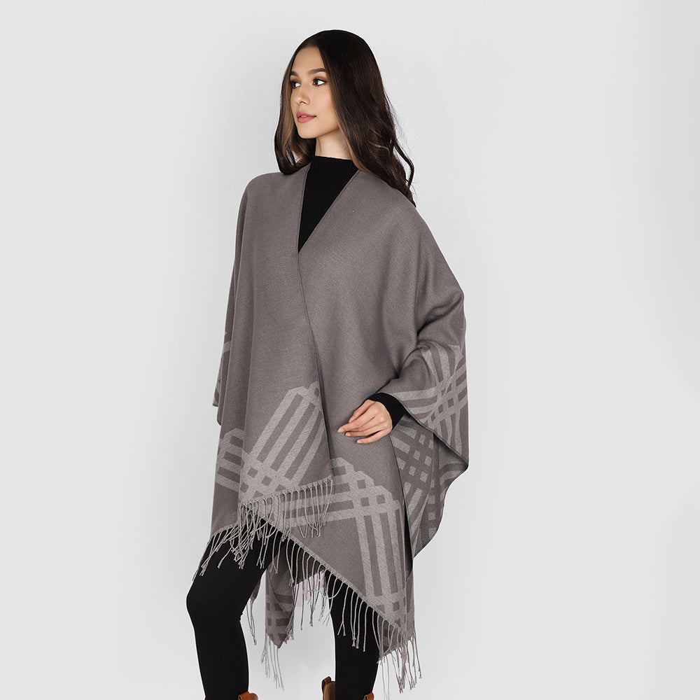Damen Wollmix-Ruana im Rechteckschnitt mit grafischem Streifen-Jacquard und Fransen Shop Nory