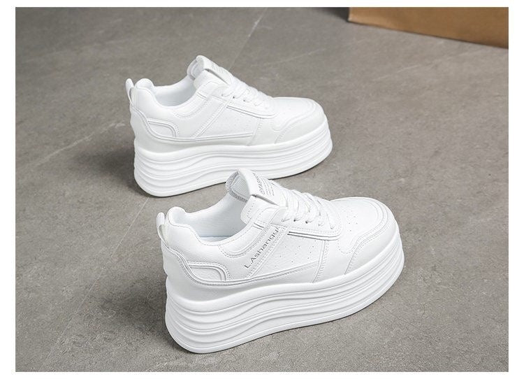 Damen Hochmodische Plateau Sneakers mit eleganter Silhouette