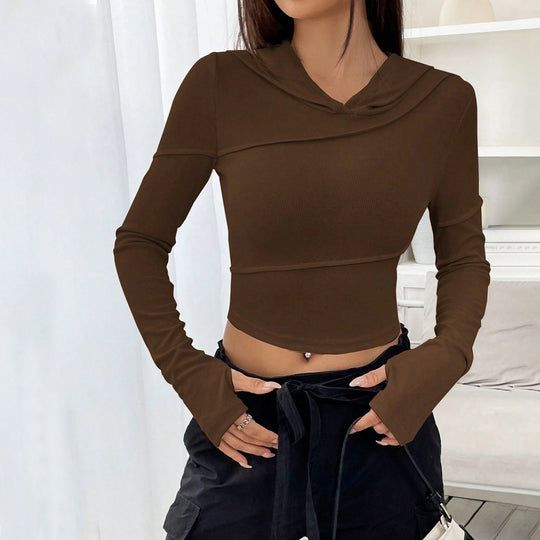 Damen geripptes Cropped-Longsleeve mit Kapuzenkragen, asymmetrischen Nähten und Trompetenärmeln Shop Nory