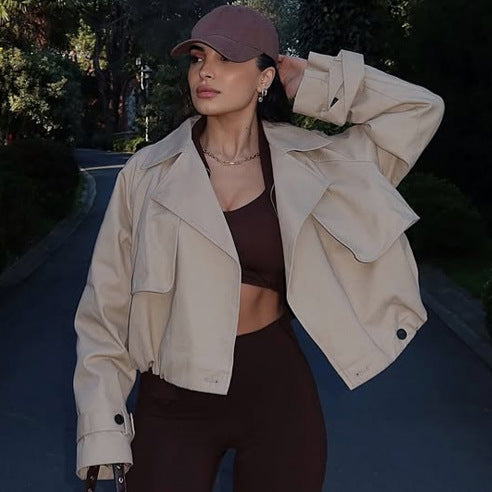 Damen Leichte Cropped-Übergangsjacke im Utility-Stil mit Hemdkragen und Tunnelzug Shop Nory