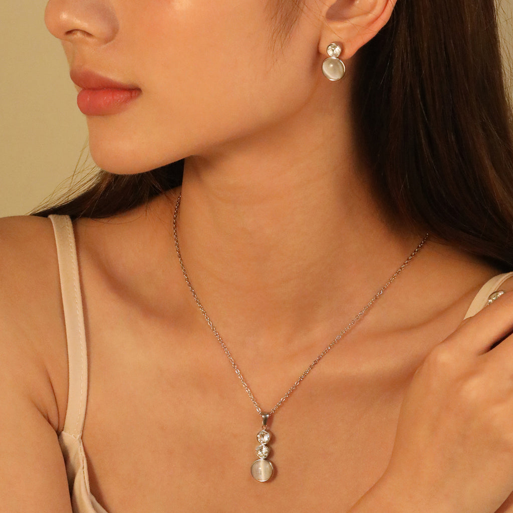 Damen Schmuckset mit zartem Perlenanhänger und funkelndem Zirkonia Shop Nory