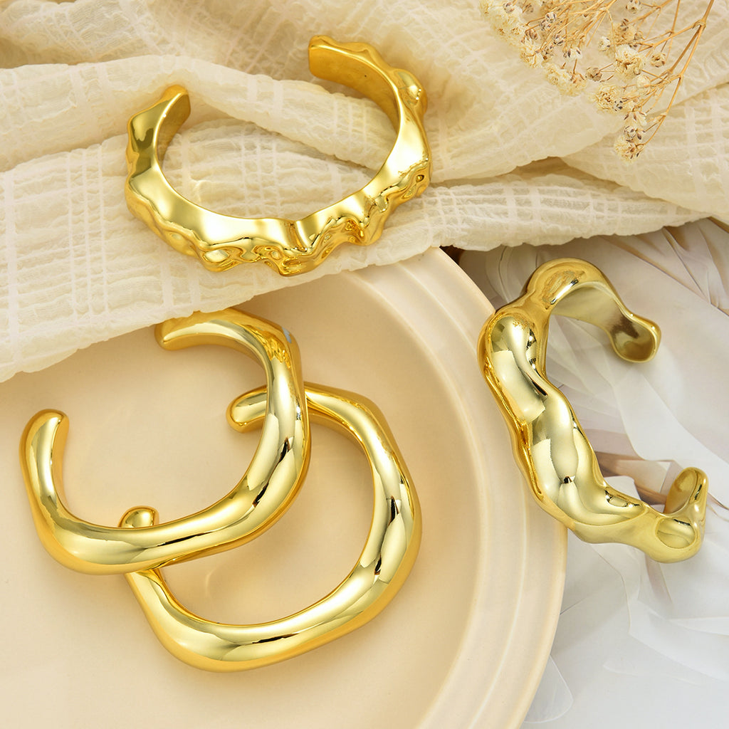 Damen Armreif-Set mit einzigartigen geschwungenen Designvariationen Shop Nory