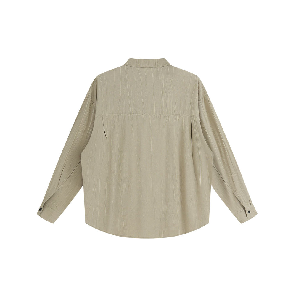 Unisex Oversize Hemdjacke mit strukturierter Längsstruktur, Kentkragen und abgerundetem Saum Shop Nory