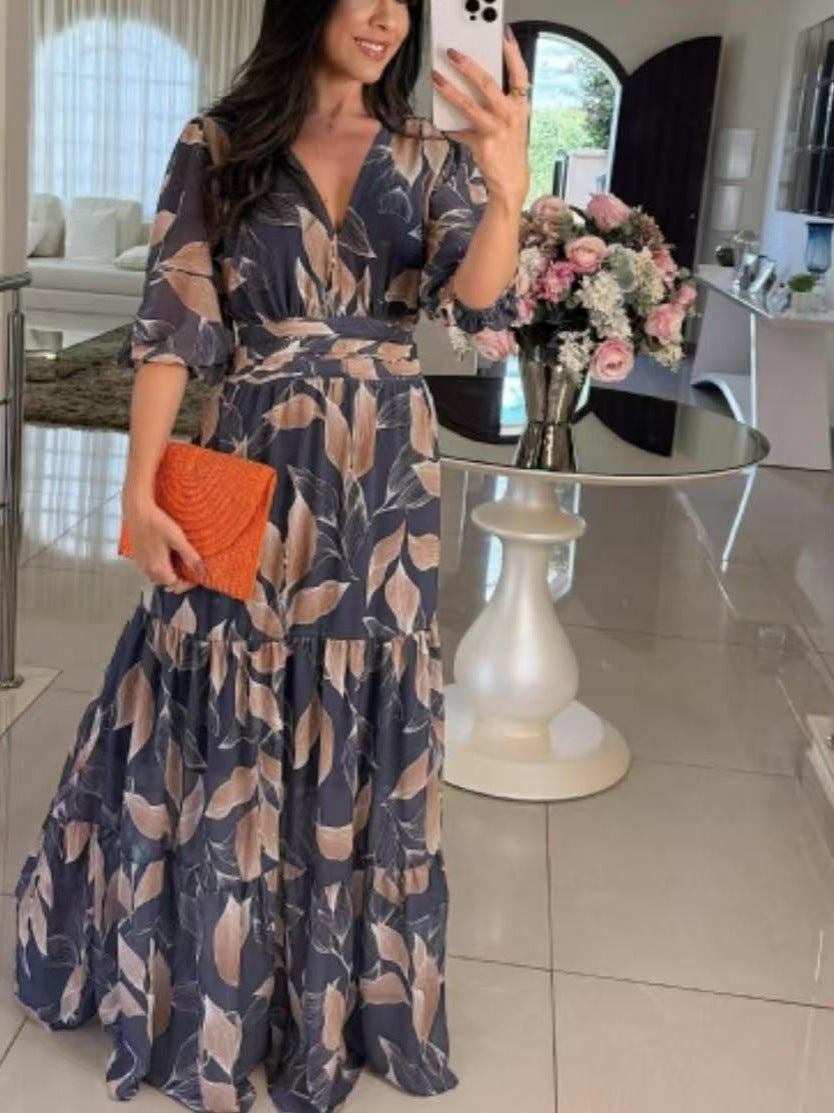 Damen Maxikleid mit buntem Blattmuster und tailliertem Gürtel