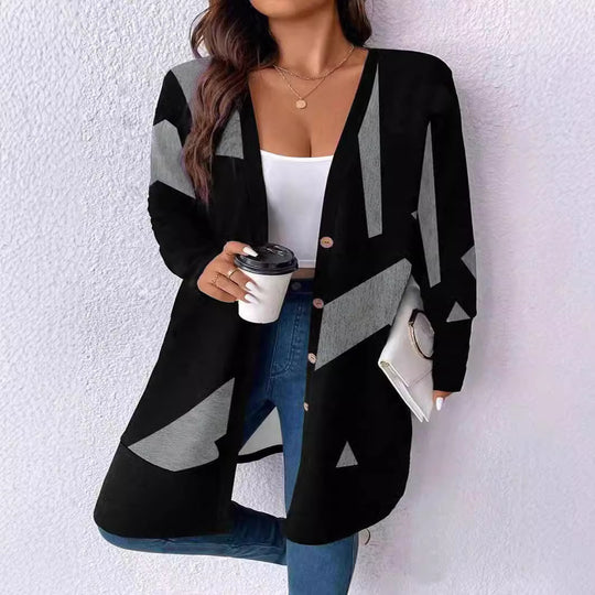 Damen Oversize-Strickcardigan mit geometrischem Print, Knopfleiste und aufgesetzten Taschen Shop Nory