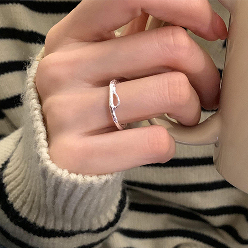 Damen eleganter und filigraner Ring mit geschwungenem Design Shop Nory
