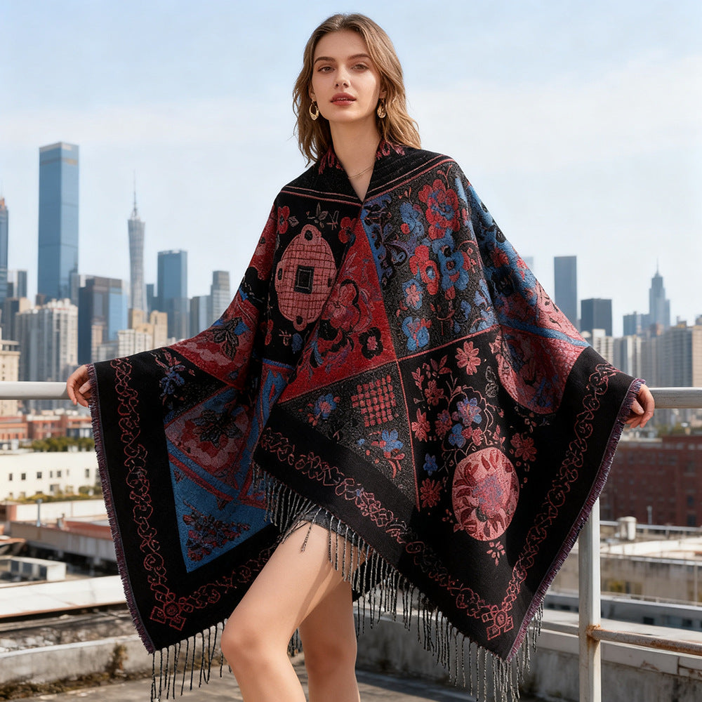 Damen Jacquard-Wollmix-Poncho mit Patchwork‑Blumenmuster und Fransensaum Shop Nory