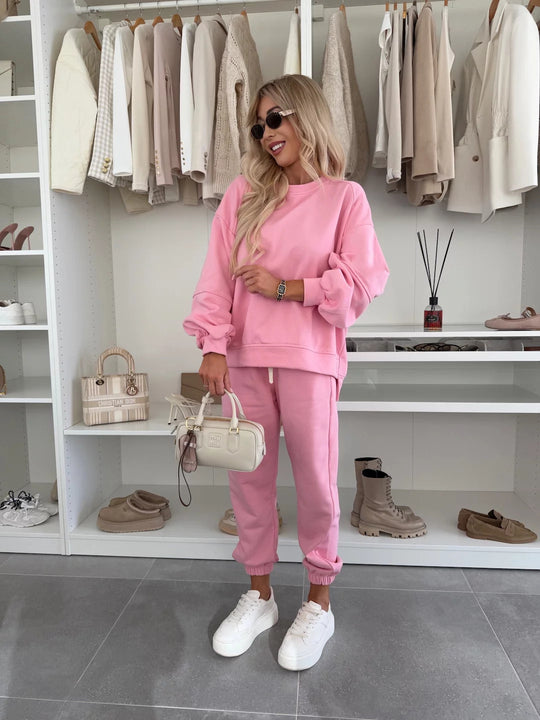 Damen Oversized Loungewear-Set aus weich angerautem Sweat mit Kordelzug-Jogginghose und relaxed Pullover Shop Nory