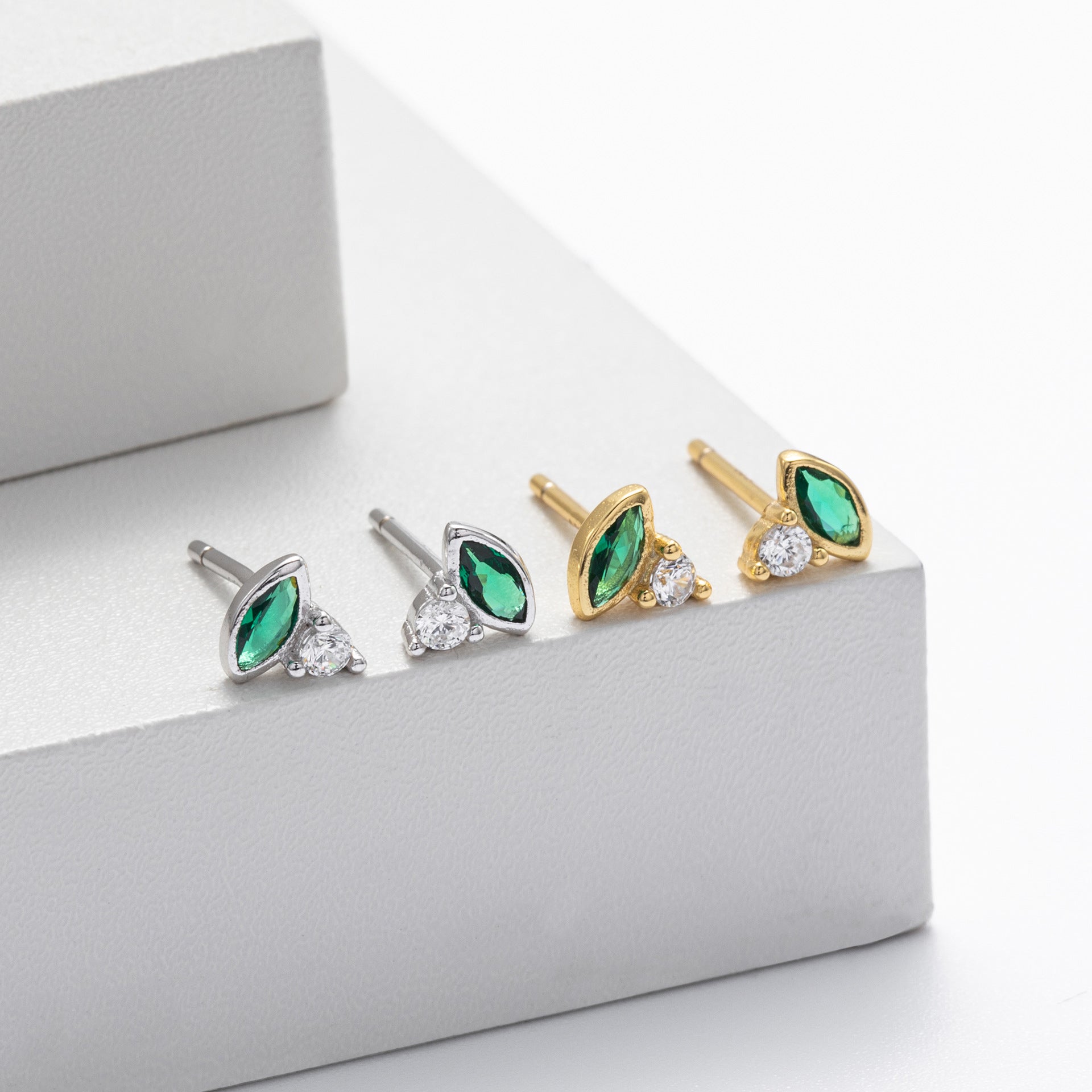 Damen Ohrstecker mit schützendem Augenmotiv aus 925 Sterling Silber Shop Nory