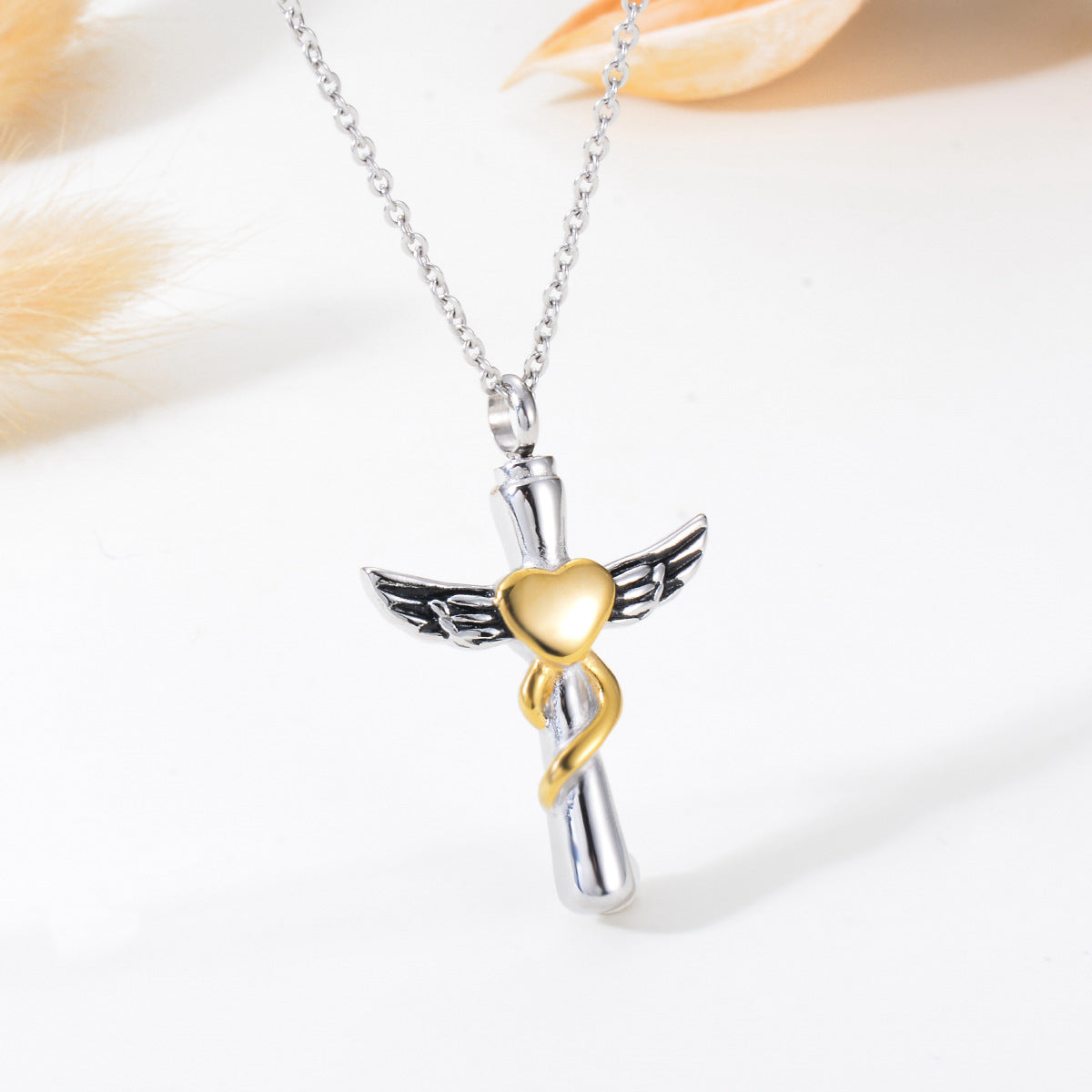 Damen Anhänger mit Engelsmotiv und Herzdesign Shop Nory
