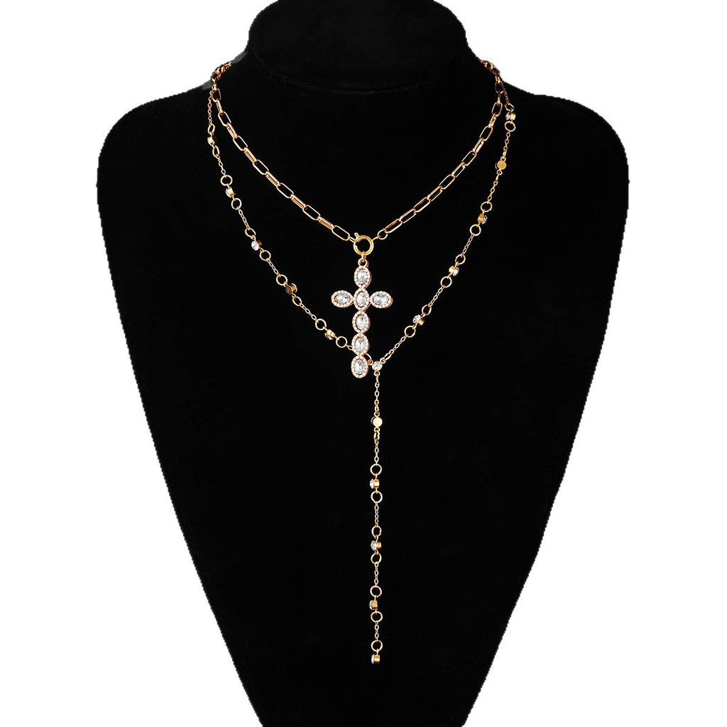 Damen Halskette mit funkelndem Kreuzanhänger und eleganter Kettengestaltung Shop Nory