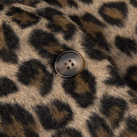 Damen Oversize‑Blazer im Leopardenprint mit Reverskragen und Pattentaschen Shop Nory