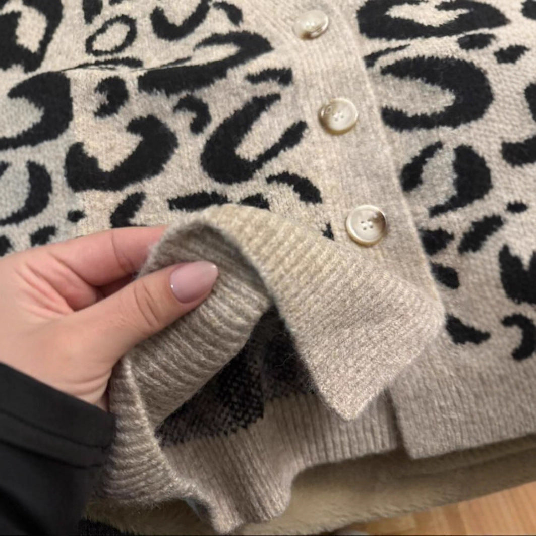 Damen Strickweste mit Animal-Jacquard und V-Ausschnitt Shop Nory