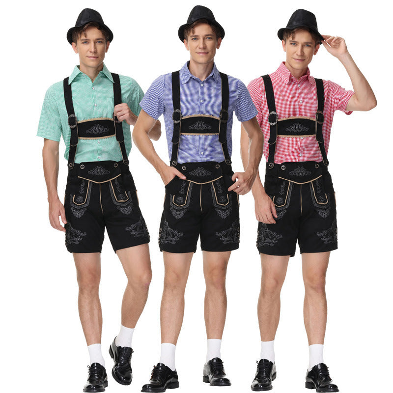 Herren Stilvolles Trachten-Outfit mit aufwändigen Stickereien und modernen Akzenten