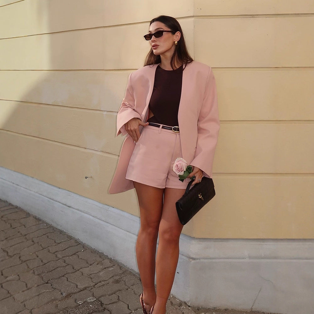 Damen Oversized Blazer-Set mit High-Waist Shorts und strukturierter Schulterpartie Shop Nory