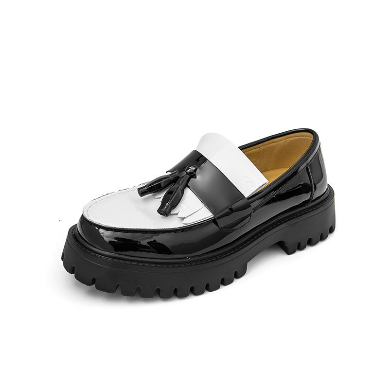 Damen Plateau-Brogue Derby mit markanter Profilsohle und Lacklederoptik Shop Nory