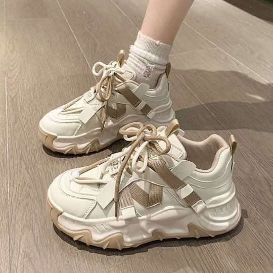 Damen Sportliche Chunky-Sneaker mit auffälligem Design und stabiler Sohle