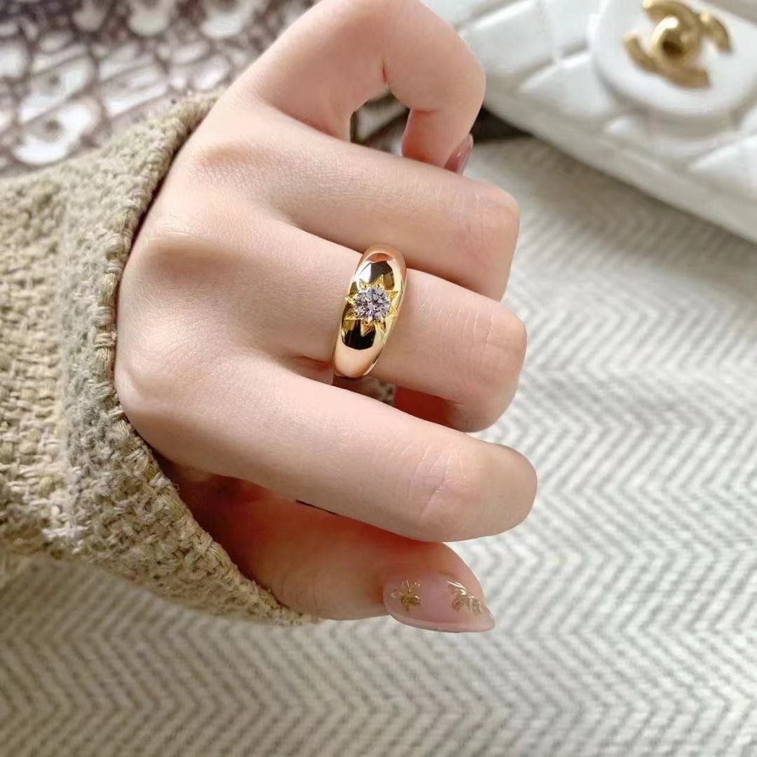 Damen Schmuckring mit funkelndem Zirkonia Shop Nory