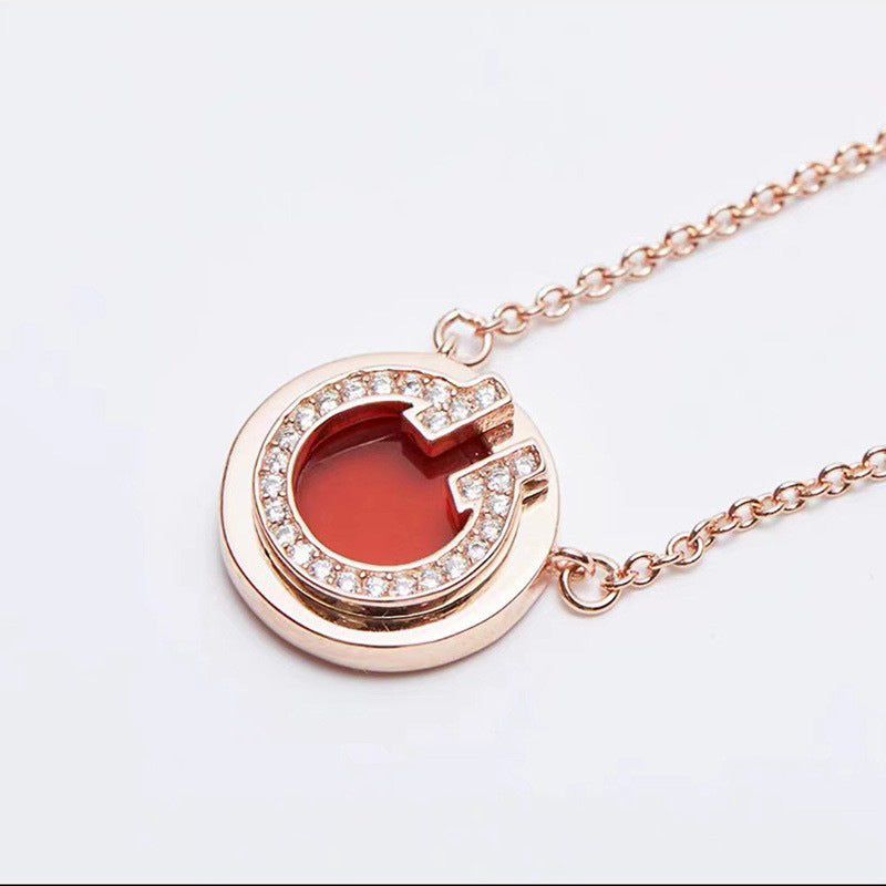 Damen elegante Halskette mit kunstvollem Anhänger und funkelnden Kristallen Shop Nory