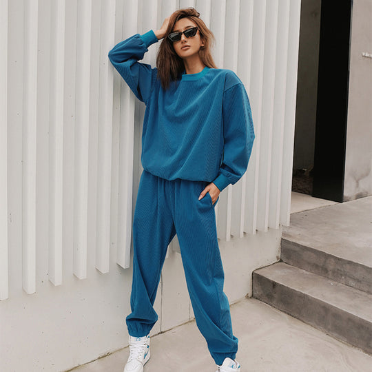 Damen Oversize-Lounge-Set aus strukturierter Jersey-Qualität mit Rundhalsausschnitt und elastischer Bundhose Shop Nory